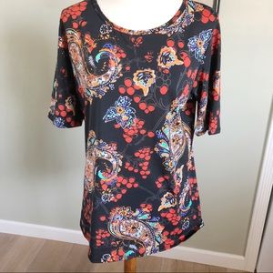 NWT lularoe gigi Black Background paisley size 2xl